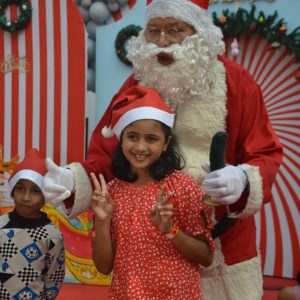 Meet & Greet Santa & Elves